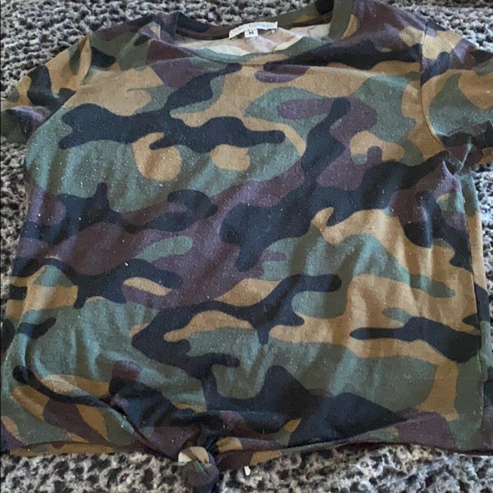 camo crop top
